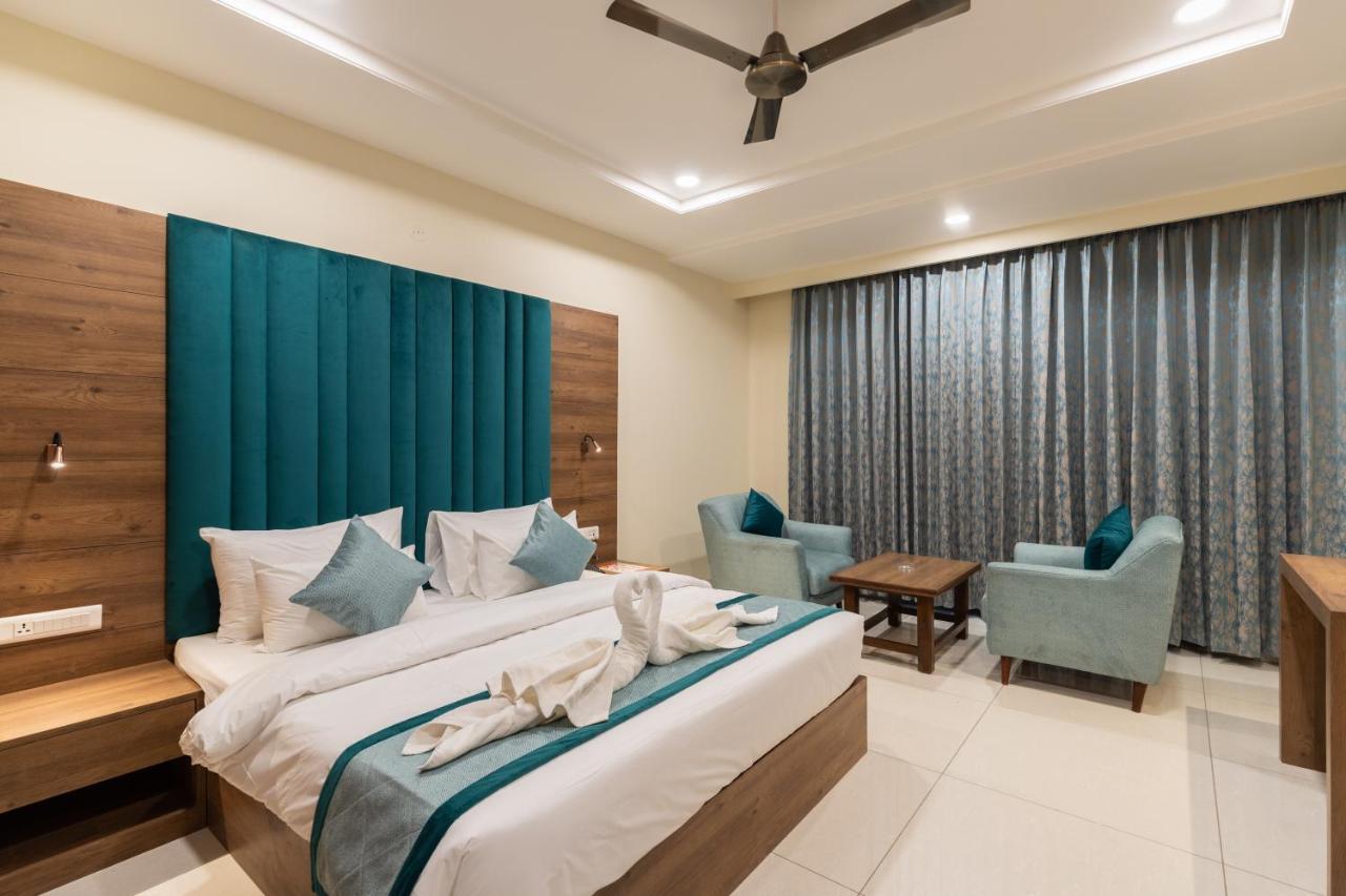 Hotel Highway King Bilaspur มาเนซาร์ ภายนอก รูปภาพ