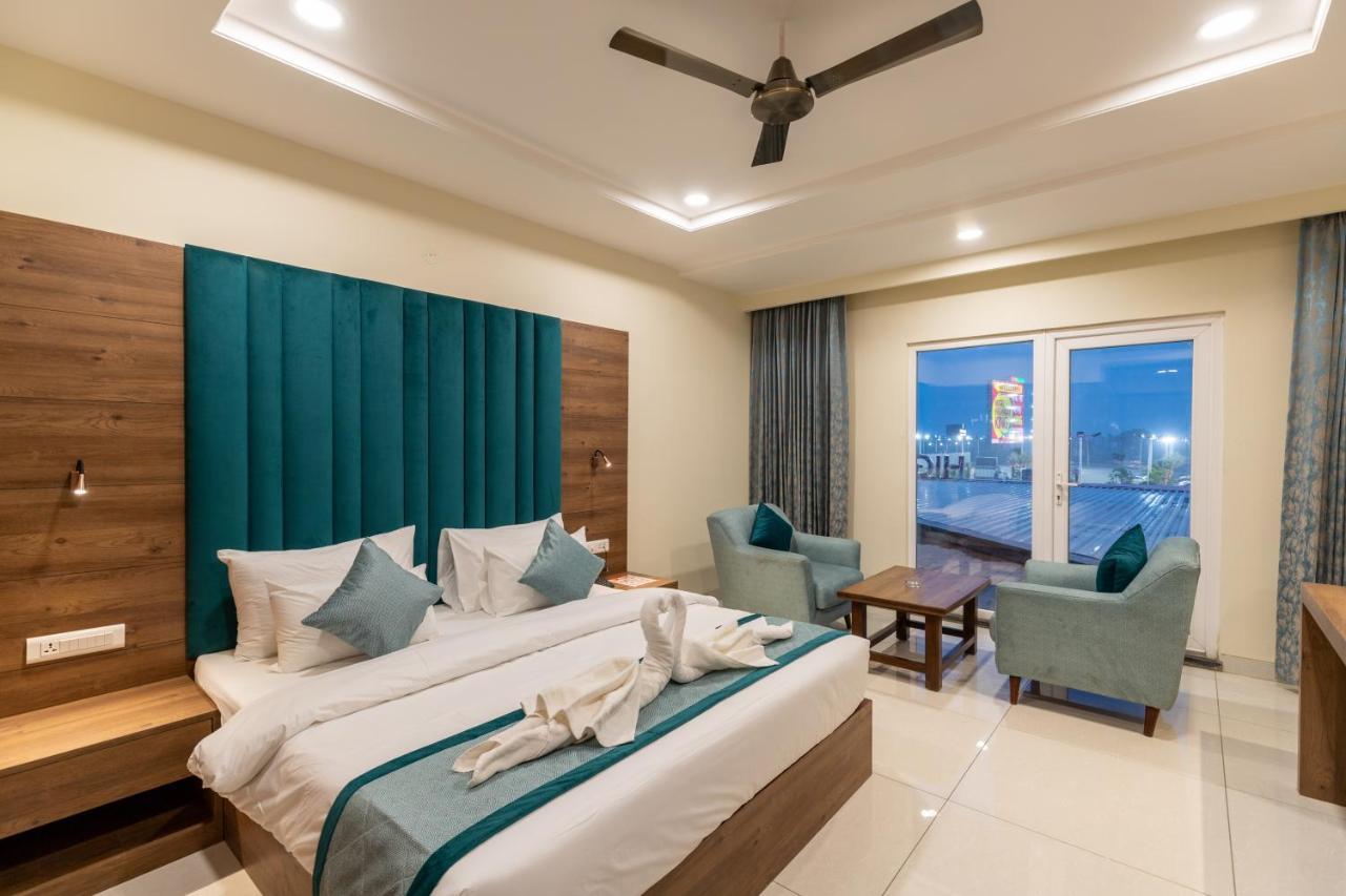 Hotel Highway King Bilaspur มาเนซาร์ ภายนอก รูปภาพ
